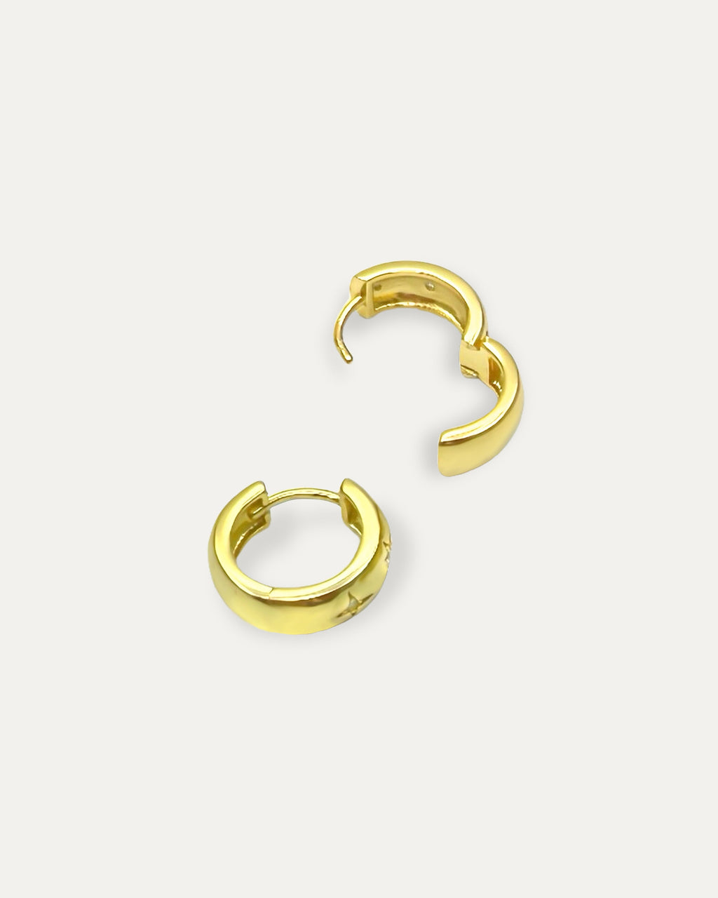 Stella Wide Star Hoops
